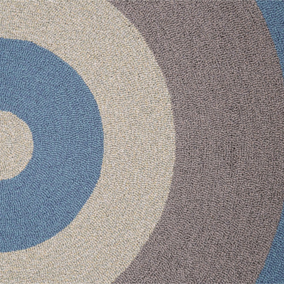 Limited 01 rond vloerkleed in grijstinten met aqua blauw accent, gemaakt van restgaren – Studio Sisté