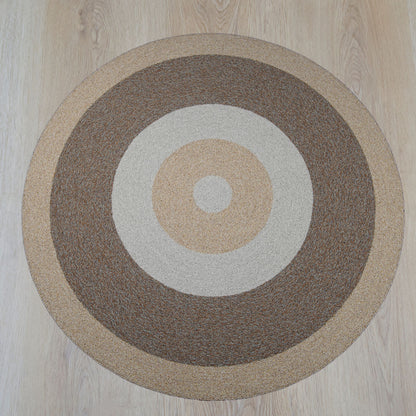 Limited 03 rond vloerkleed in milk, mokka en espresso tinten, gemaakt van restgaren – Studio Sisté
